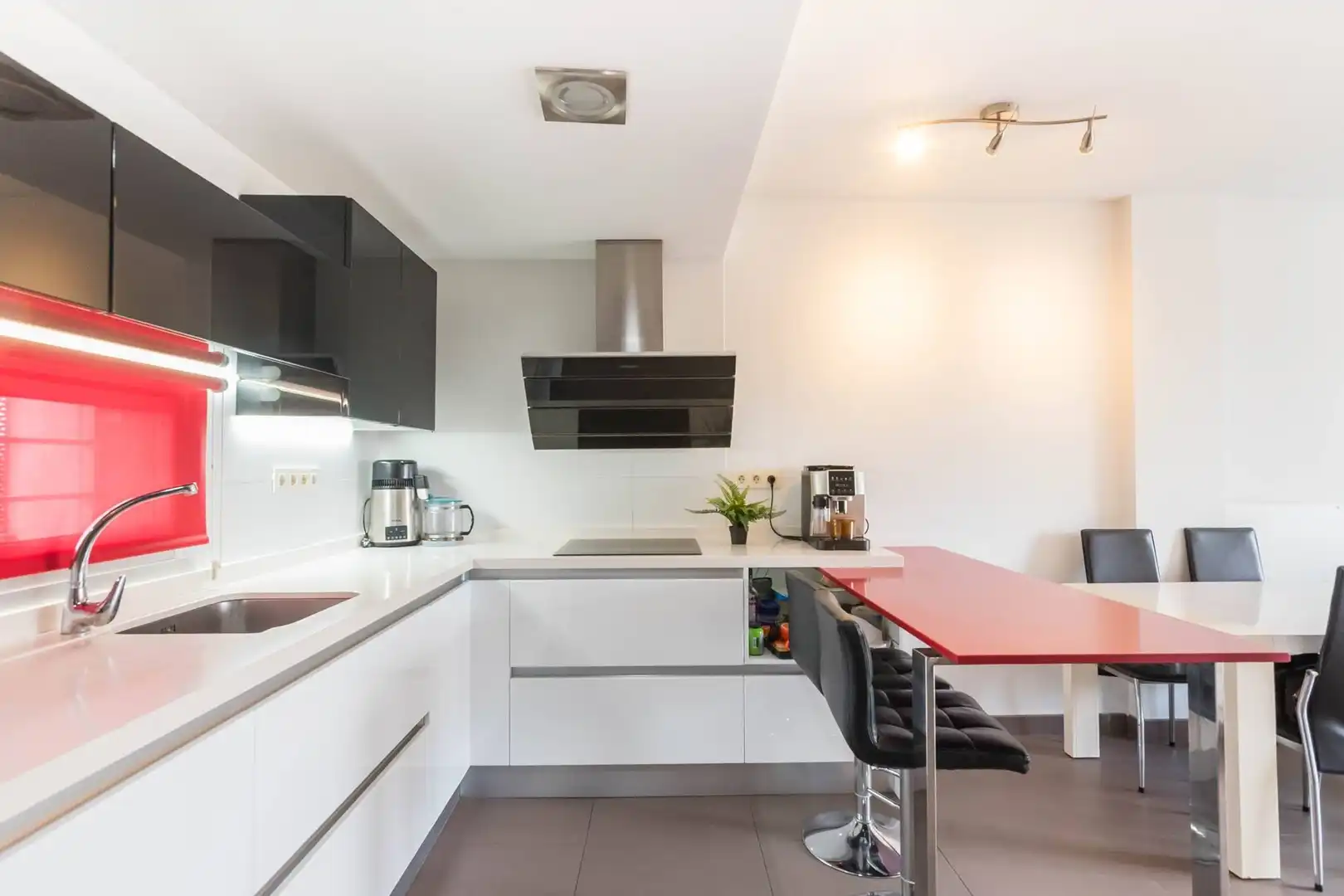 Küche von Wohnung zum Verkauf in Murcia mit Klimaanlage, Heizung und Terrasse