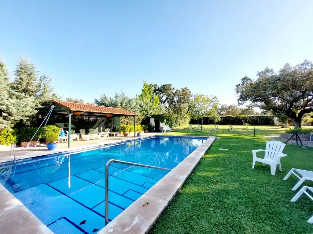 Piscina de Casa o xalet en venda en Badajoz