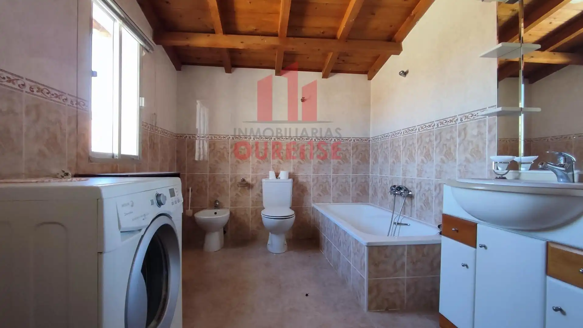 Bany de Casa o xalet en venda en Xunqueira de Ambía amb Jardí privat i Balcó