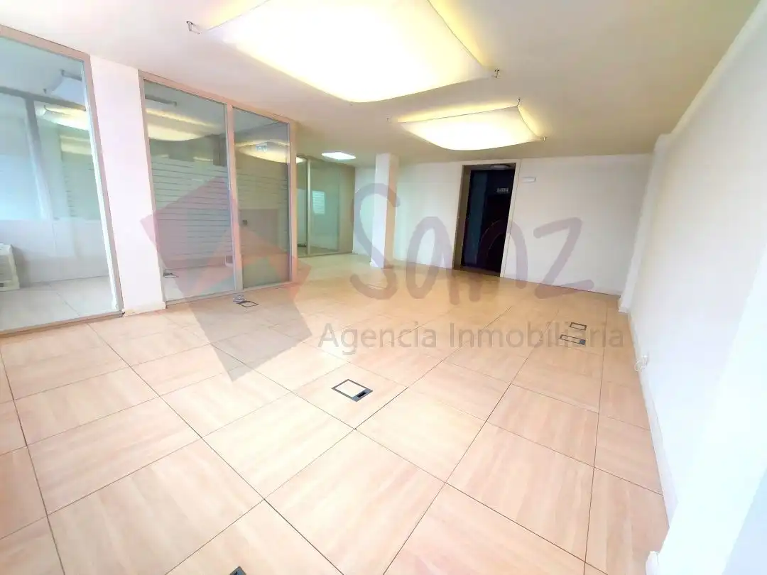 Office space with lift to rent in Centro, imagen 2