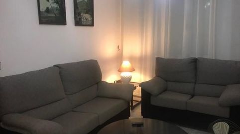 Dúplex listo para entrar a vivir con cochera. La vivienda se distribuye en dos plantas; la primera se compone de porche delantero,