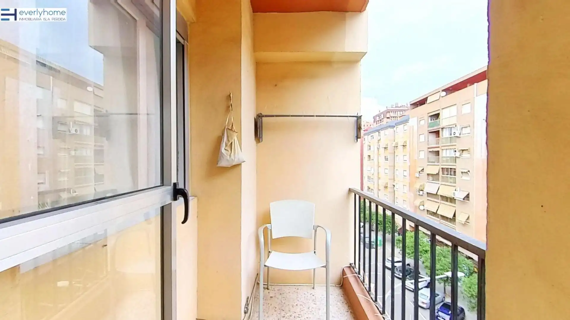 Balcony of Flat for sale in Valencia  with Furnished and Balcony