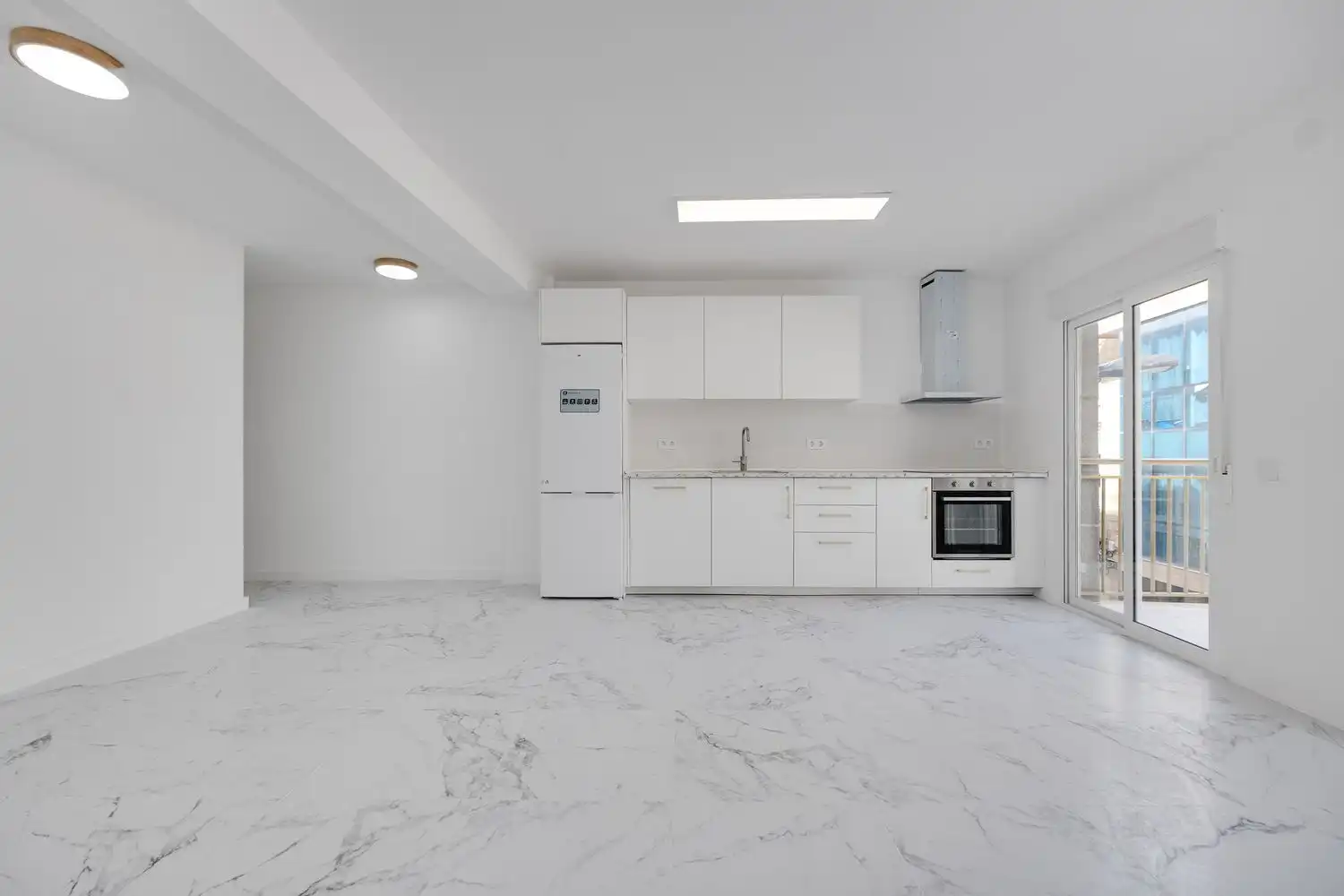 Kitchen of Flat for sale in Torrevieja  with Balcony