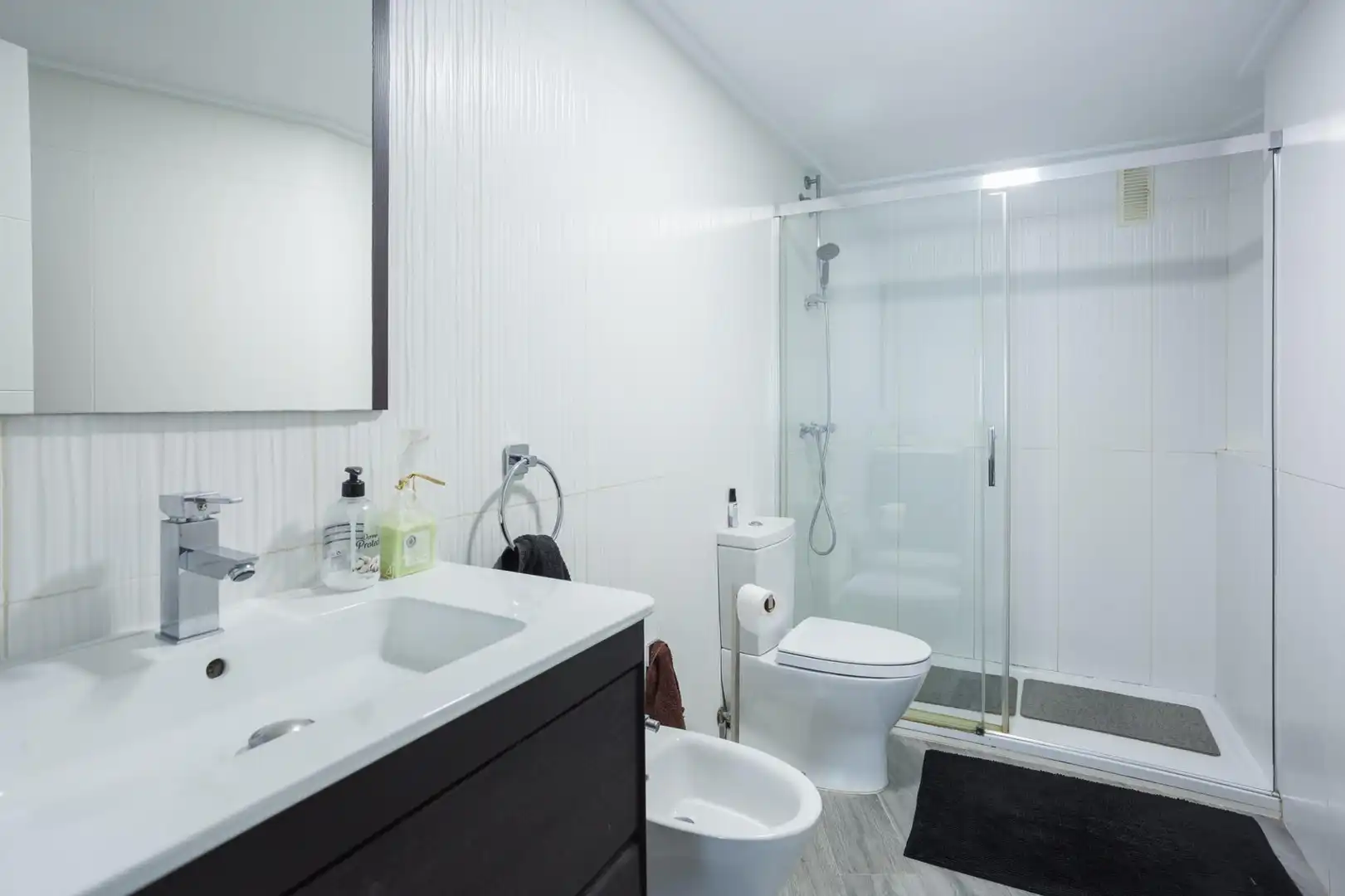 Badezimmer von Dachboden zum Verkauf in Gandia mit Klimaanlage, Heizung und Terrasse