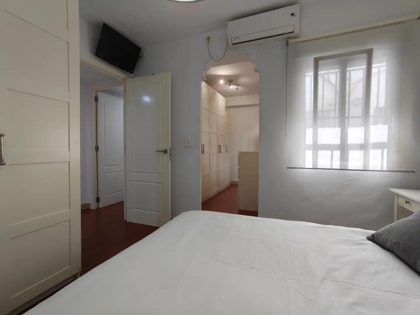 Habitación de Apartamento de alquiler en Sevilla con Aire acondicionado, Calefacción y Amueblado