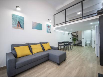 Sala d'estar de Dúplex en venda en  Barcelona Capital