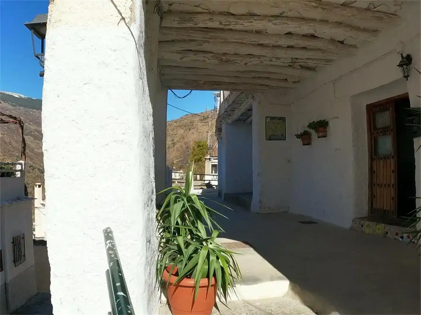 Vista exterior de Casa o chalet en venta en Pampaneira con Aire acondicionado y Balcón