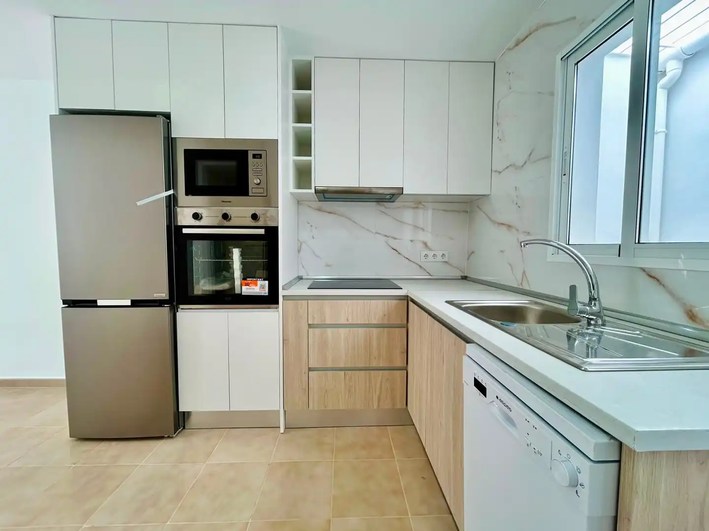 Kitchen of Houses for sale in Elche / Elx
