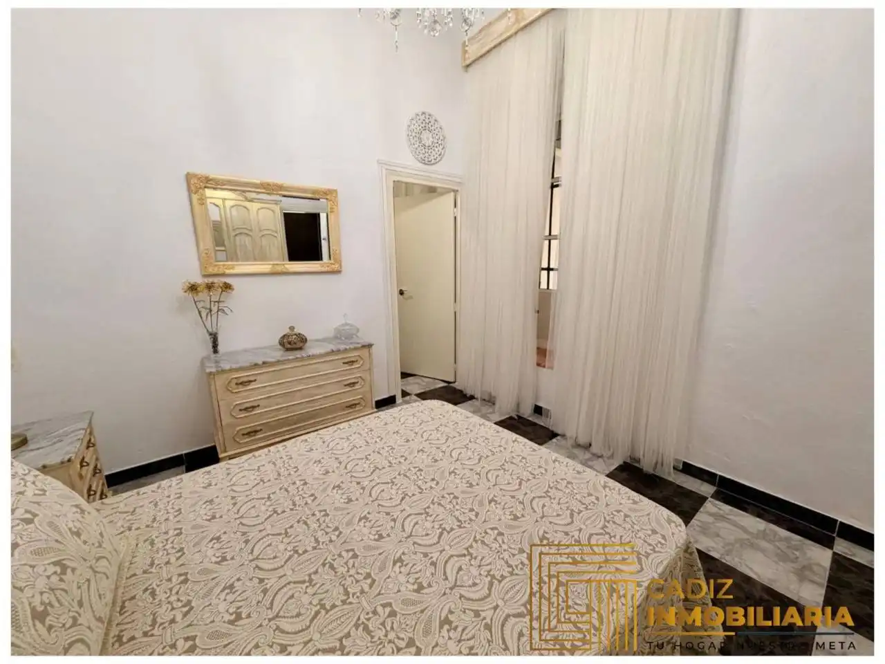 Schlafzimmer von Wohnung zum Verkauf in Cádiz