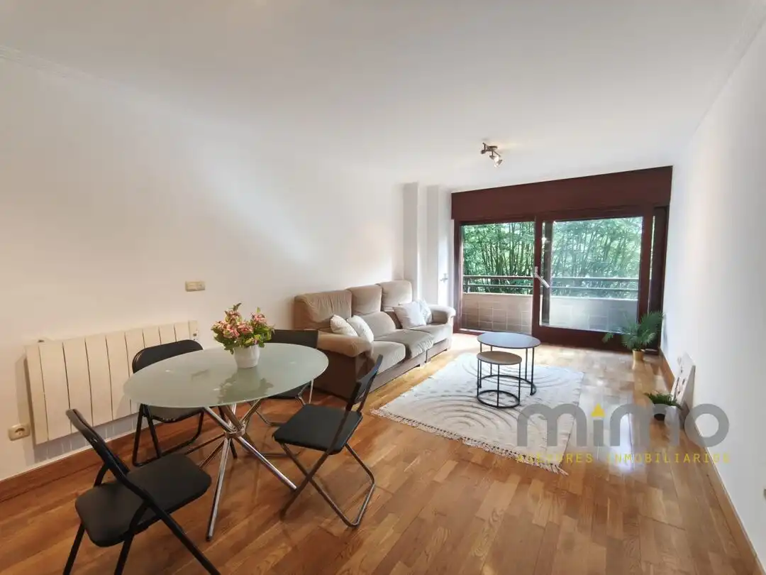 Sala de estar de Piso en venta en Errenteria con Calefacción, Trastero y Balcón