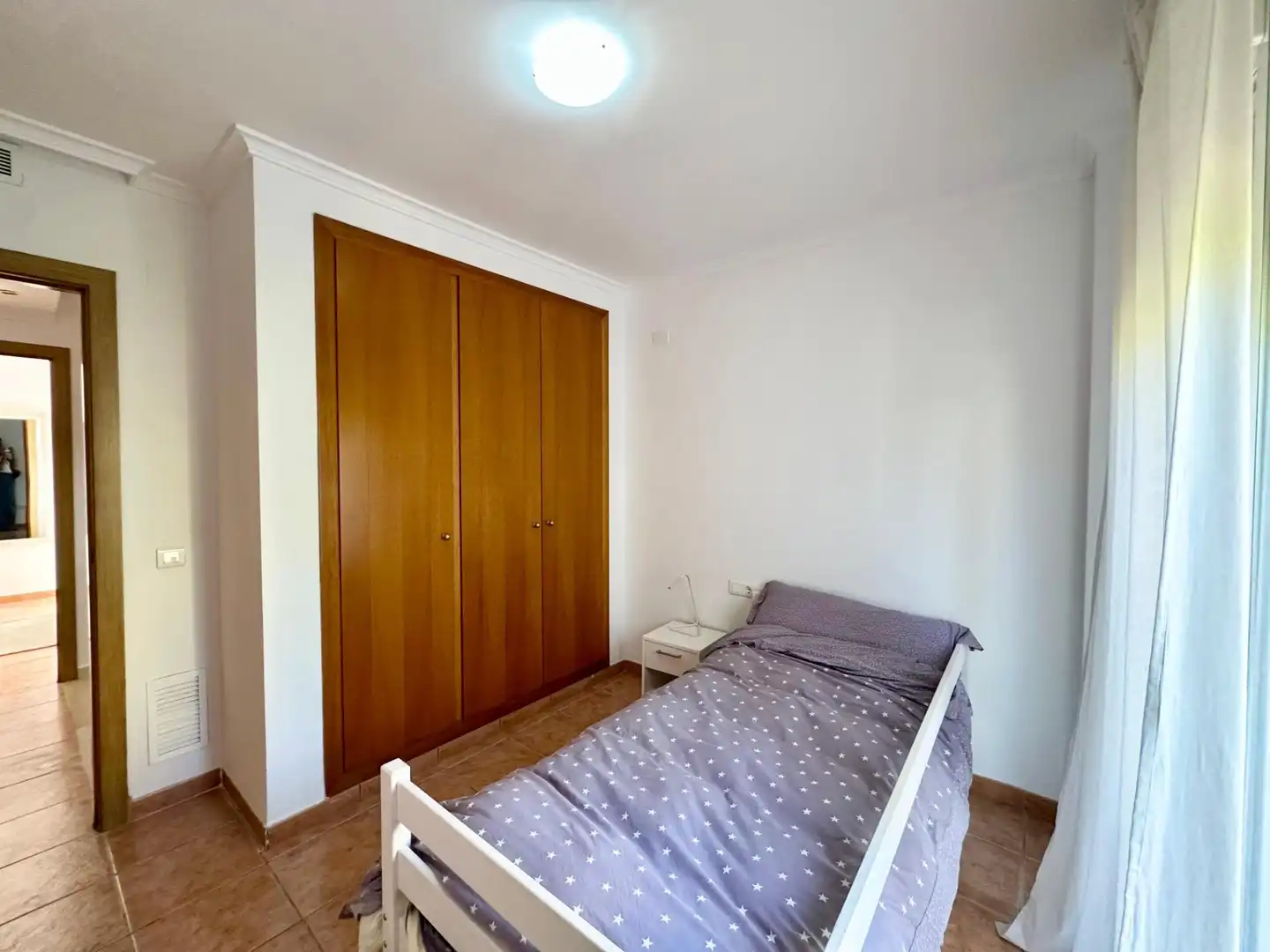 Dormitori de Casa adosada de lloguer en Alzira amb Jardí privat, Terrassa i Moblat