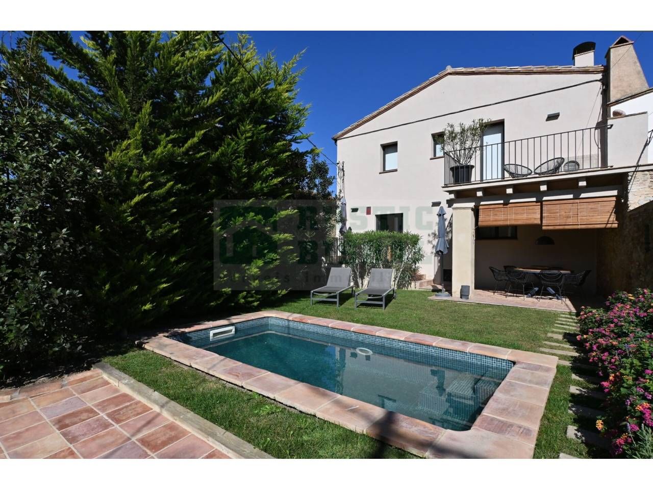 Swimming pool of Country house for sale in La Bisbal d'Empordà  with Air Conditioner, Heating and Private garden