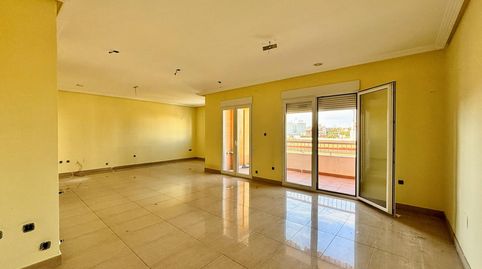 Foto 5 de Apartamento en venta en Calle Villa Madrid, Parque de las Naciones, Torrevieja