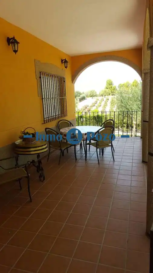 Xalet amb piscina en venda a Almendralejo, imagen 2