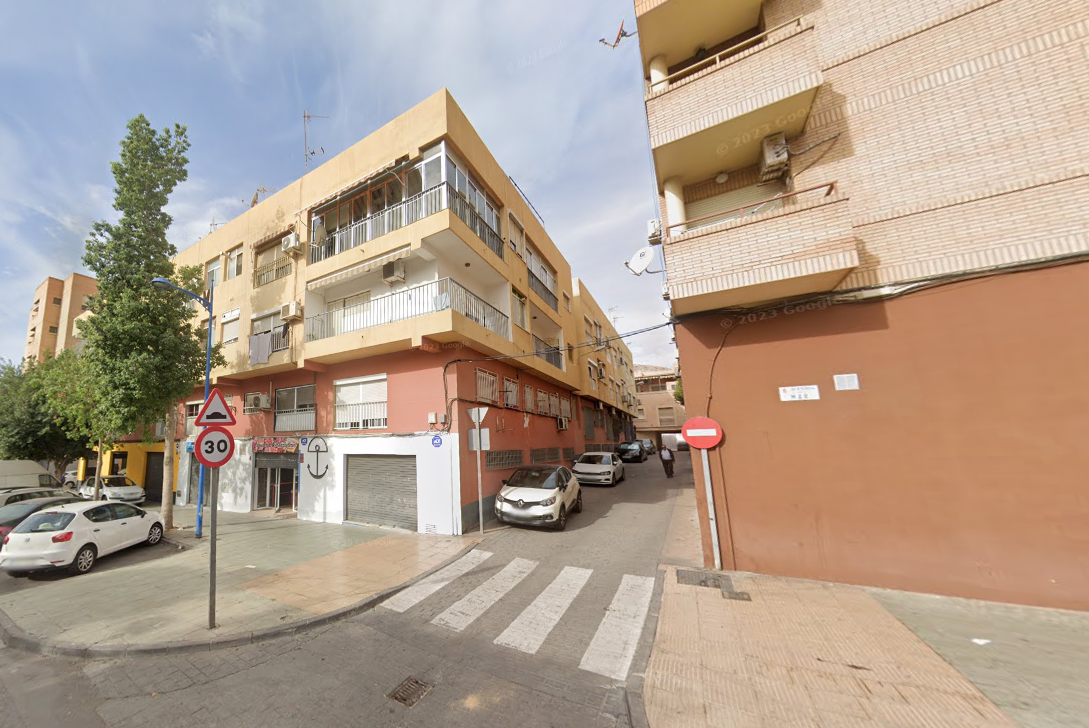 Piso en venta en Avda del Mar , La Chanca - Pescadería