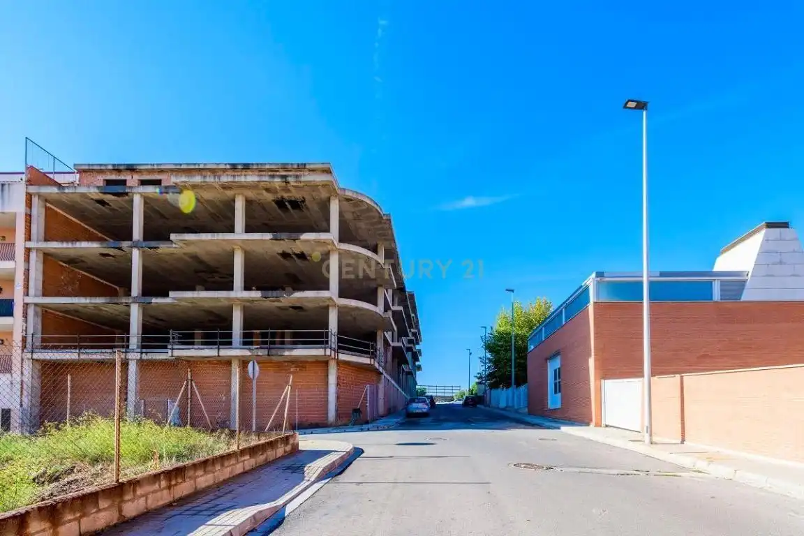 Aparcament de Edifici en venda en L'Alcora