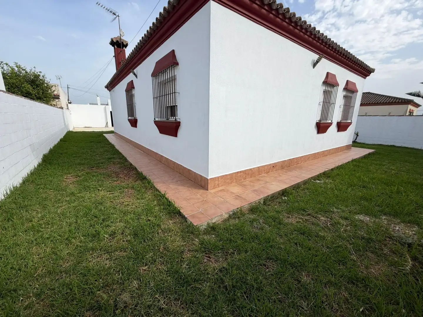 Exterior view of Houses for sale in Chiclana de la Frontera  with Terrace