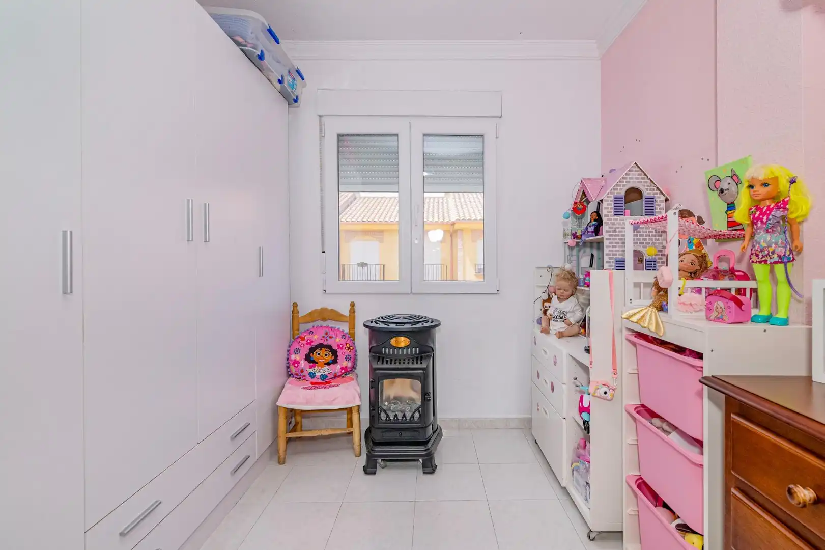 Habitación de Casa adosada en venta en Alhendín
