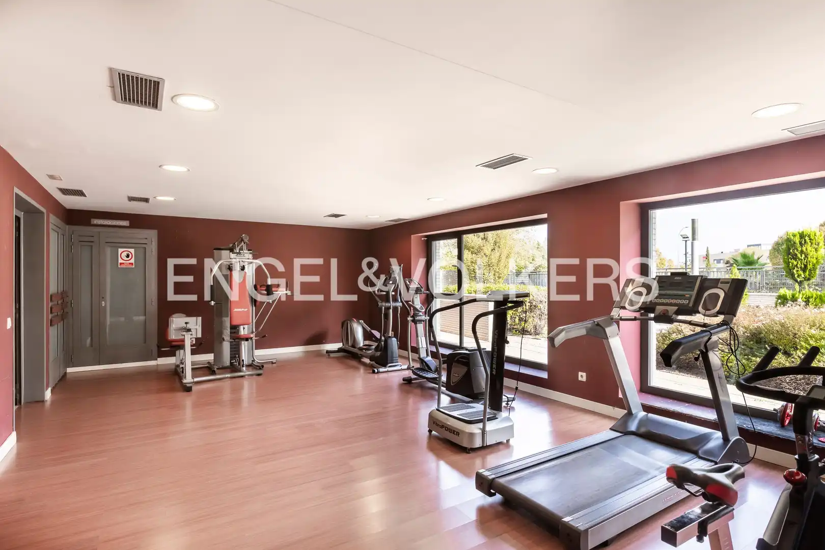 Piso en venta en Madrid con Calefacción y Piscina