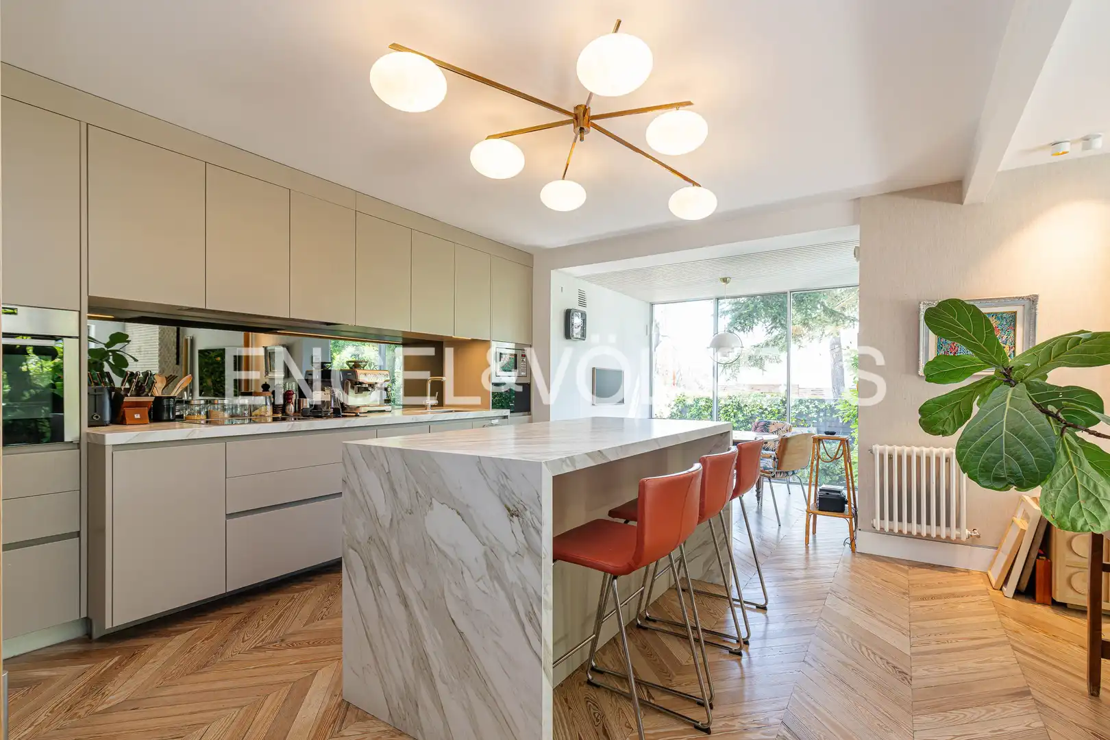 Cocina de Casa o chalet en venta en Madrid con Aire acondicionado, Calefacción y Jardín privado