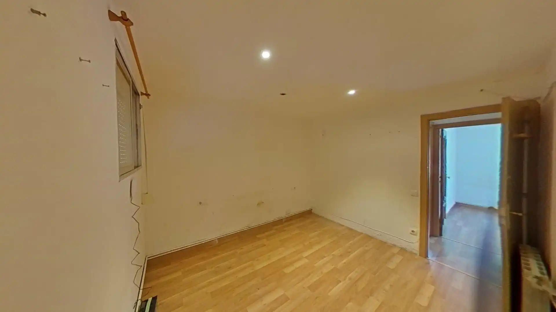 Piso en venta en Ciutat Meridiana