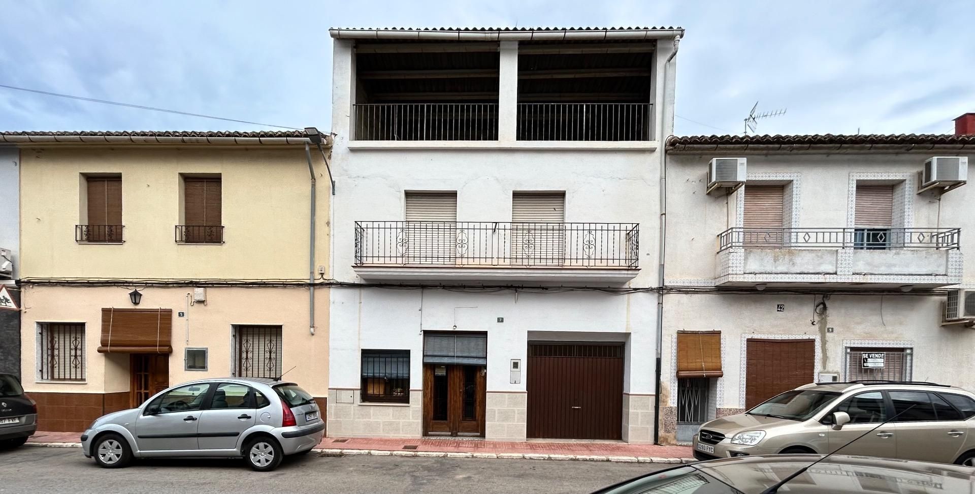 Exterior view of House or chalet for sale in Alcàntera de Xúquer  with Terrace, Storage room and Balcony