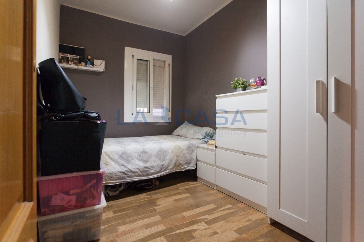 Dormitori de Pis en venda en L'Hospitalet de Llobregat amb Balcó