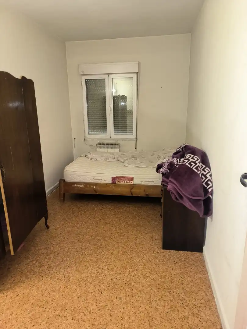 Habitación de Edificio en venta en Miranda de Ebro