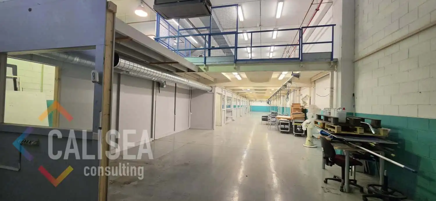 Industriegebäude mit Aufzug zur Miete in Camí de Can Calders 14, imagen 2