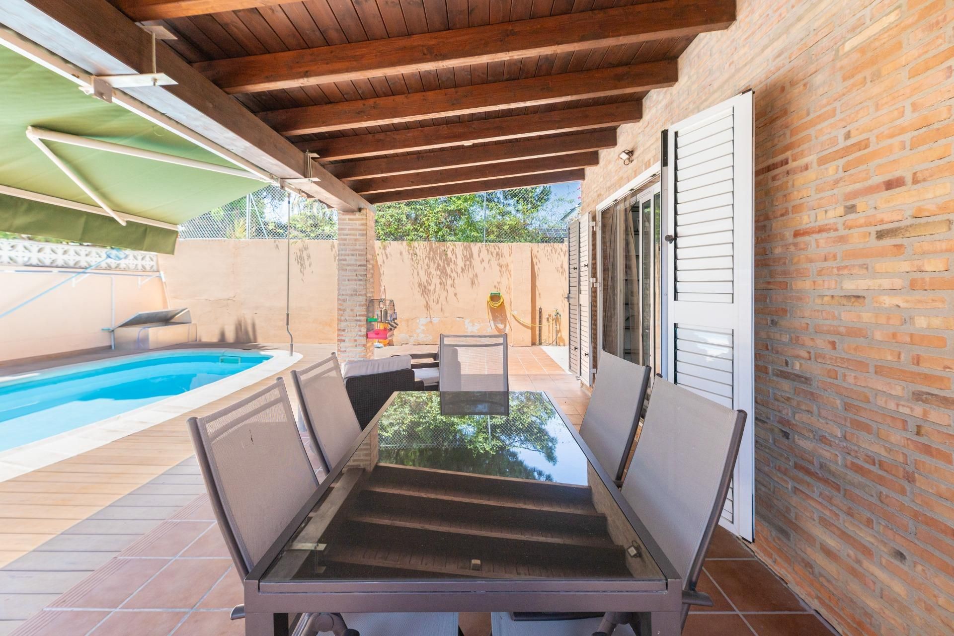 Jardí de Casa o xalet en venda en Paterna amb Aire condicionat, Calefacció i Jardí privat