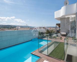 Piscina de Casa adosada en venda en Carcaixent amb Aire condicionat, Terrassa i Piscina