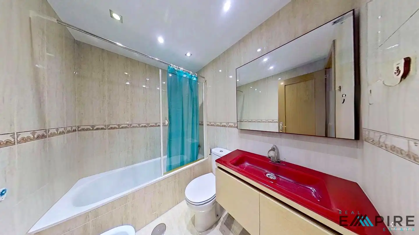 Baño de Casa adosada en venta en Valdemoro con Aire acondicionado, Calefacción y Amueblado