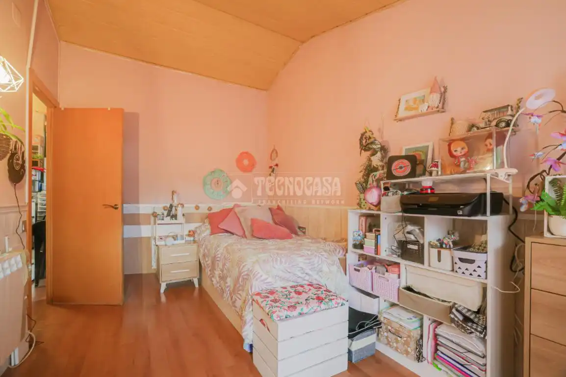 Piso en venta en Carrer de la Font del Ferro, Ca n'Oriol