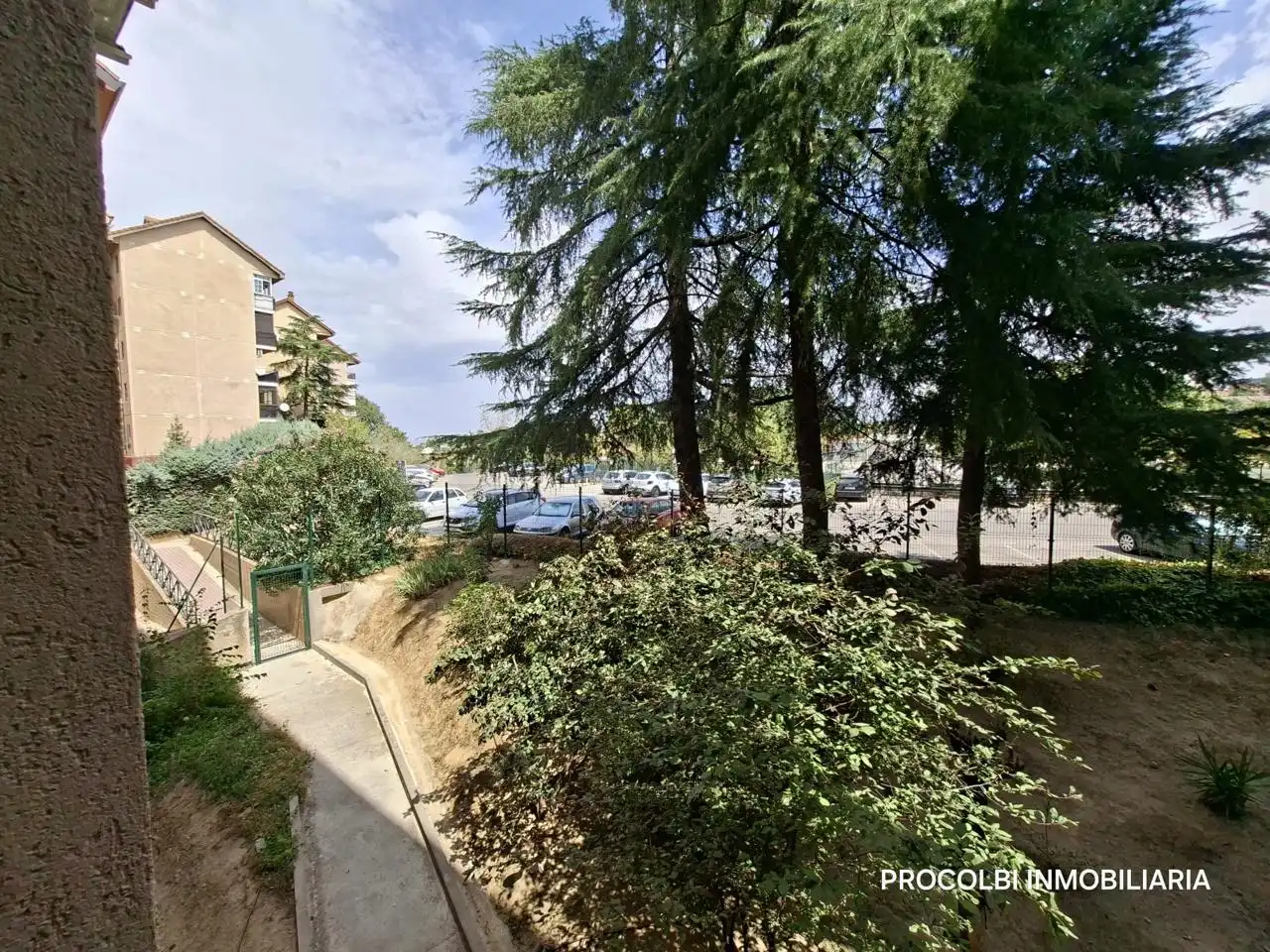 Aparcament de Pis en venda en Algete amb Calefacció, Terrassa i Moblat