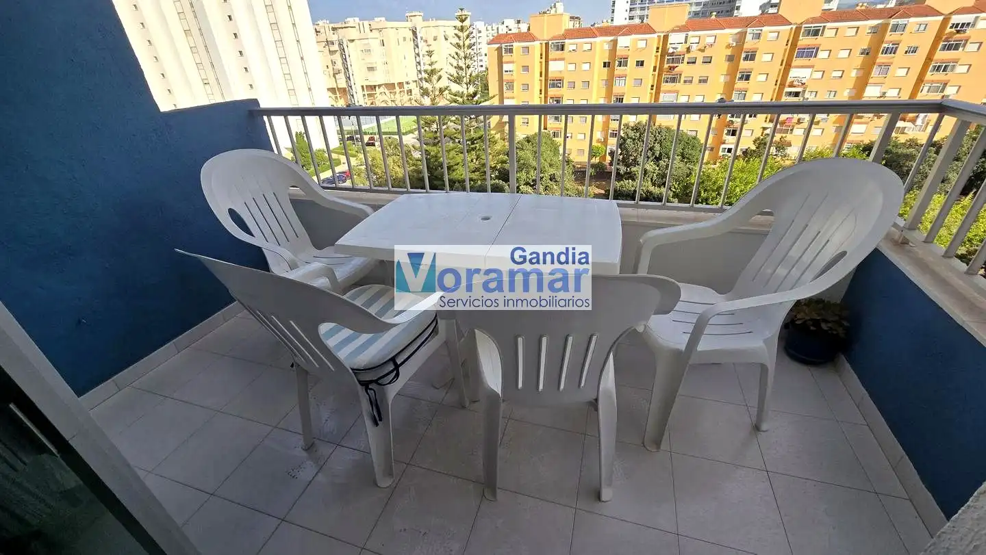 Terrassa de Apartament de lloguer en Gandia amb Terrassa, Moblat i Piscina comunitària