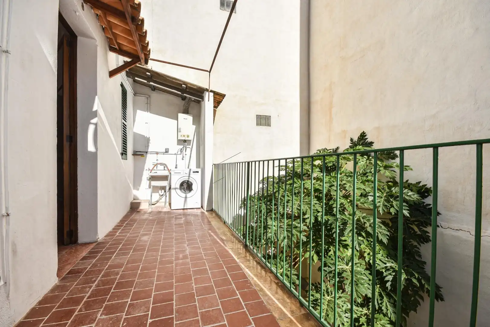 Terrasse von Wohnung zur Miete in  Palma de Mallorca mit Terrasse, Abstellraum und Balkon