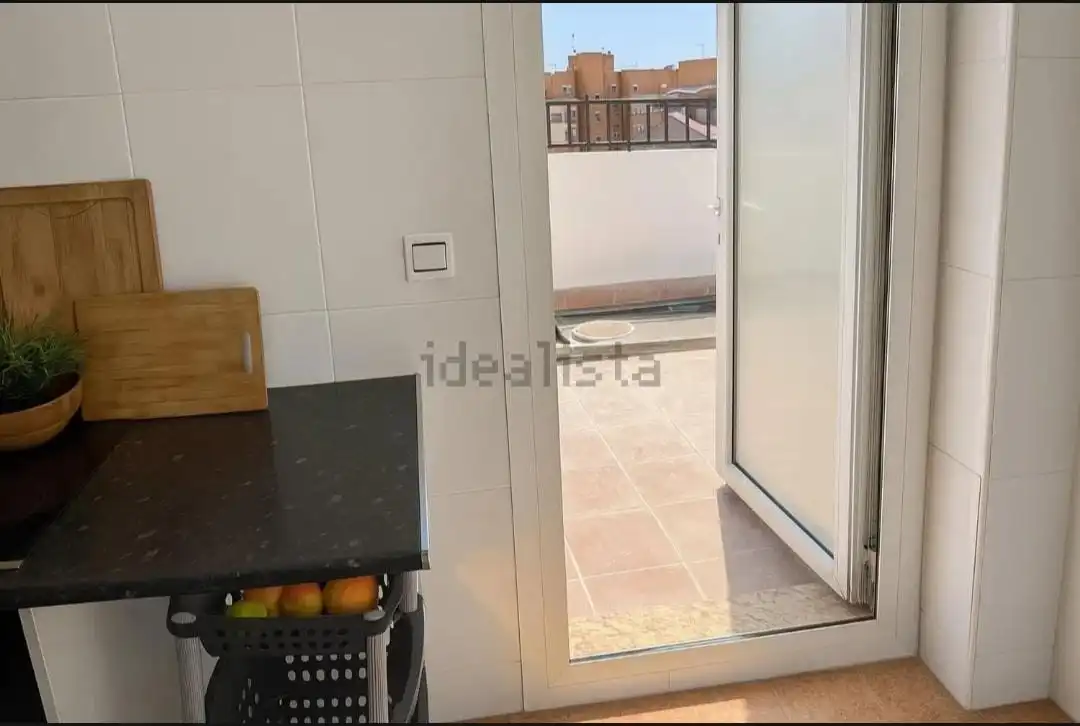 Schlafzimmer von Dachboden zum Verkauf in Almería mit Klimaanlage und Terrasse