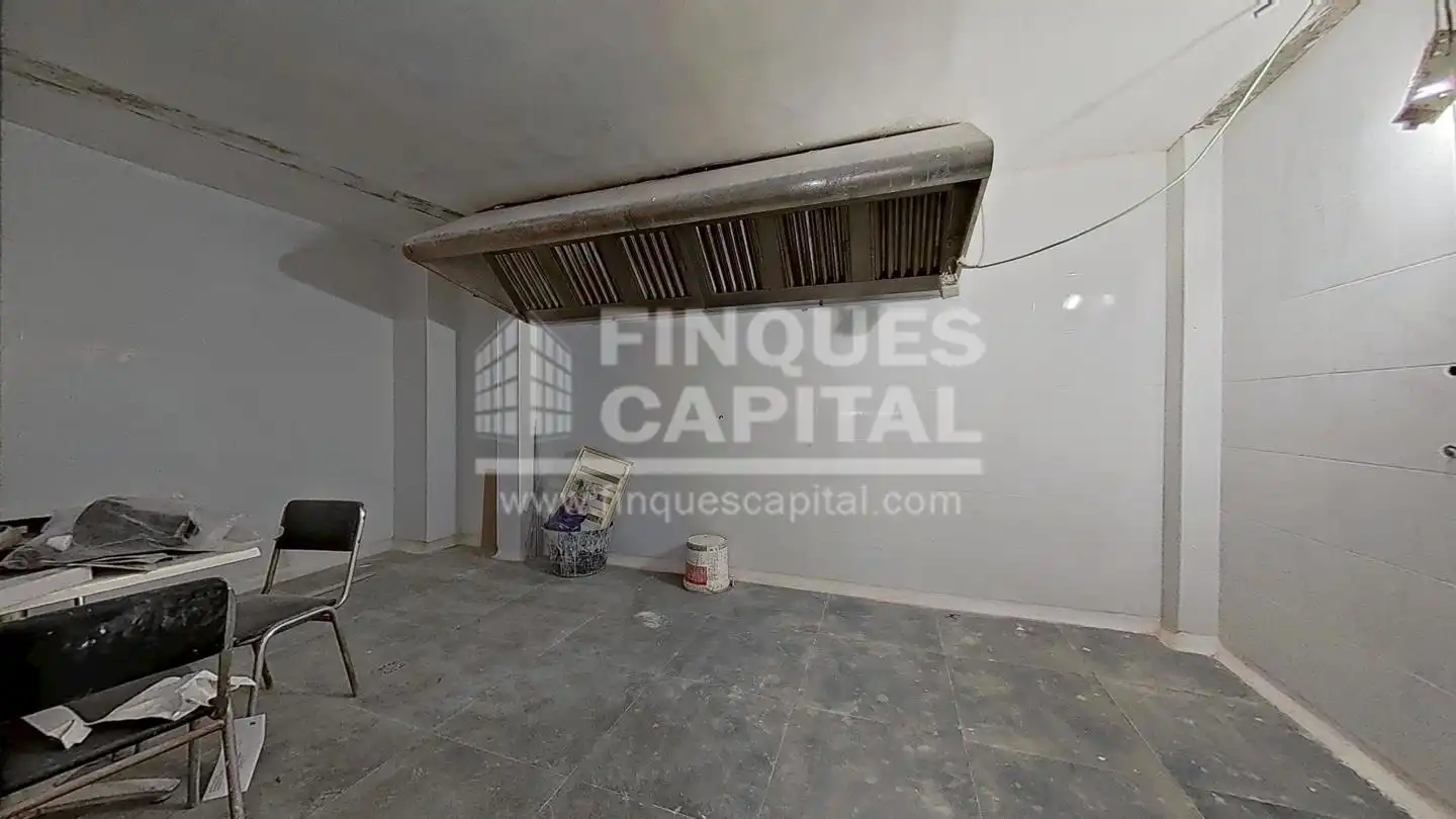 Local comercial en venda a Nou Eixample Sud, imagen 12