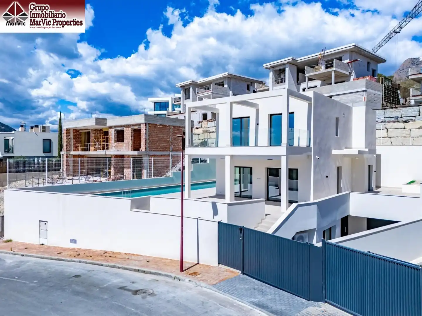 Villa mit Pool zum Verkauf in Golf Bahía, imagen 3