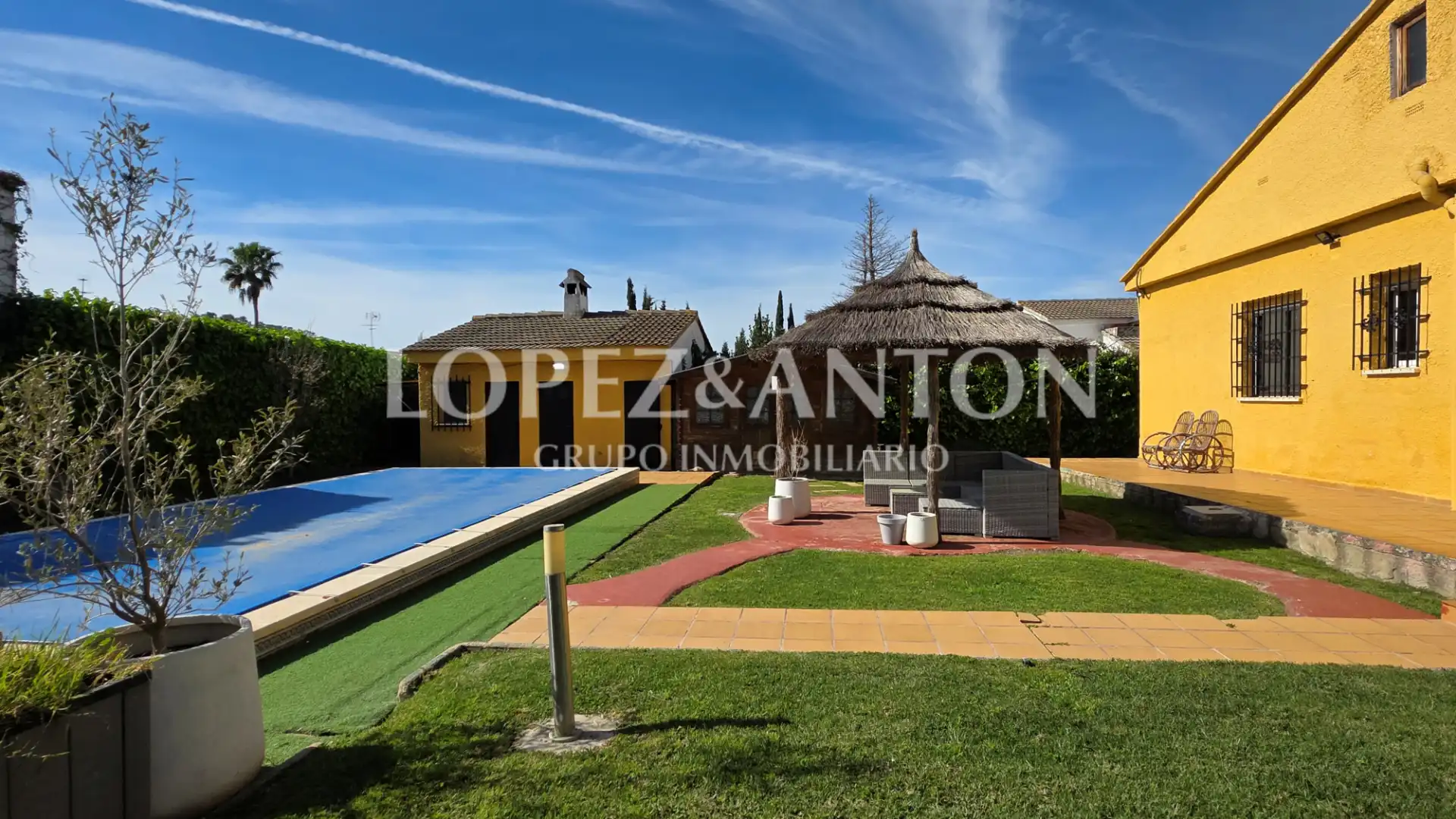 Jardí de Casa o xalet en venda en L'Eliana amb Aire condicionat, Calefacció i Jardí privat