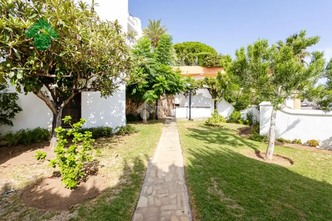 Jardín de Casa adosada en venta en Nerja con Jardín privado