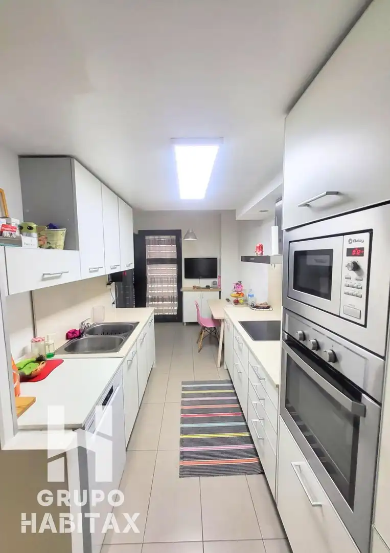 Kitchen of Duplexes for sale in Santa Coloma de Gramenet