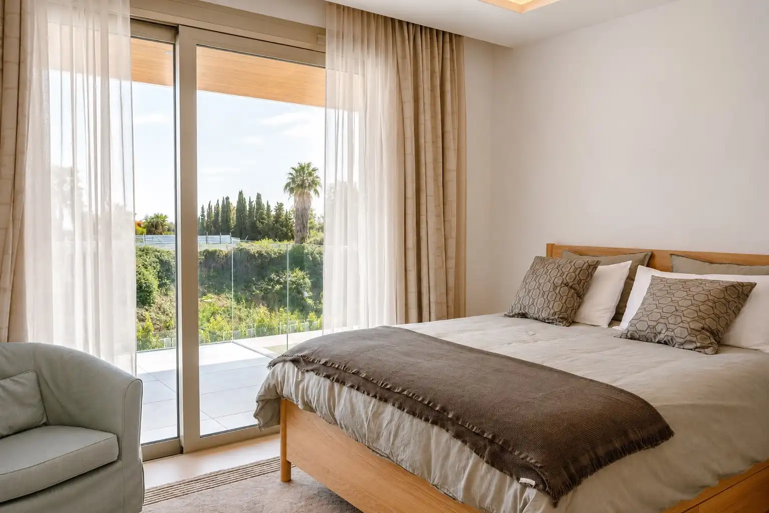 Dormitori de Apartament en venda en Marbella amb Aire condicionat, Terrassa i Traster