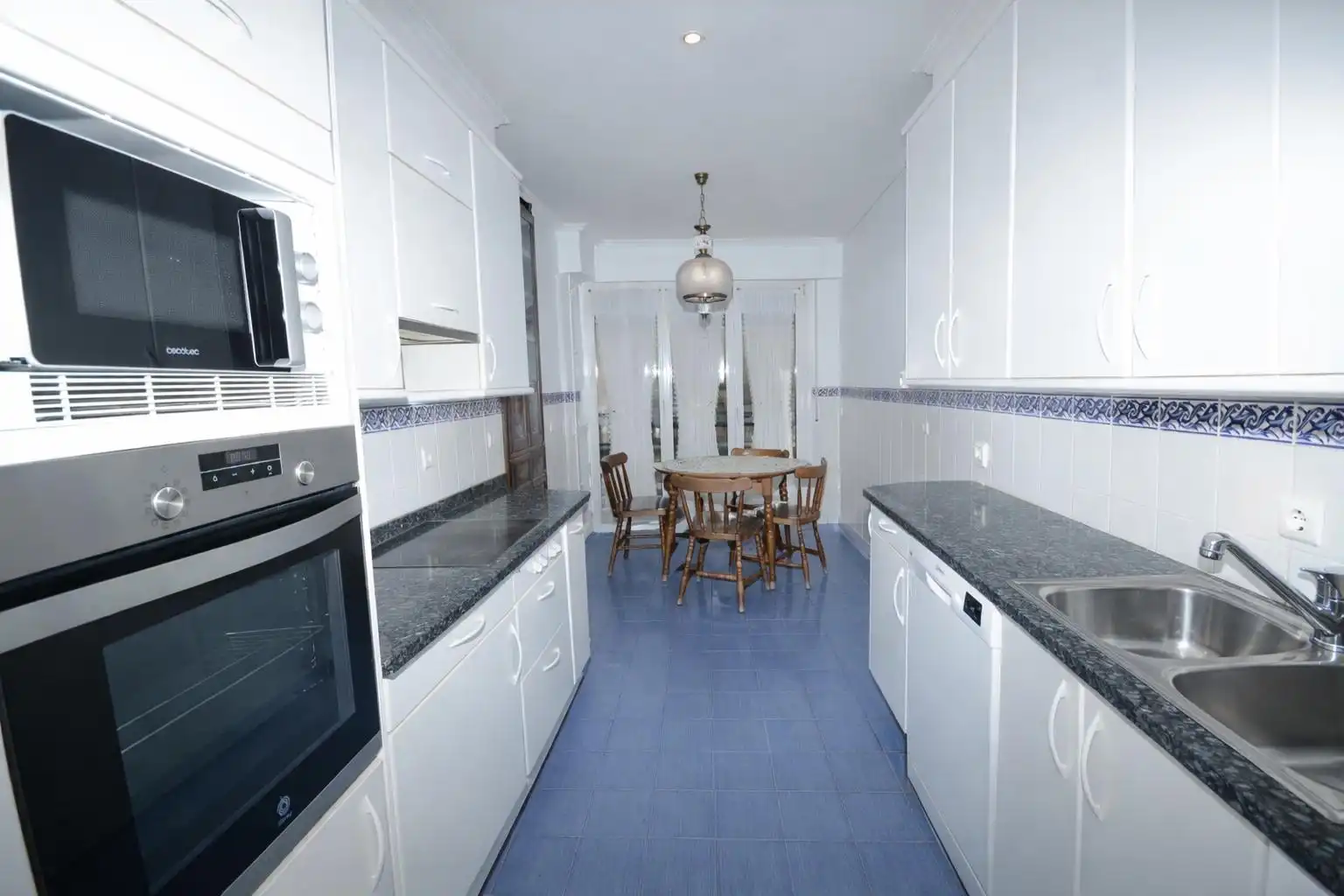 Cocina de Piso en venta en Donostia - San Sebastián  con Calefacción, Terraza y Trastero