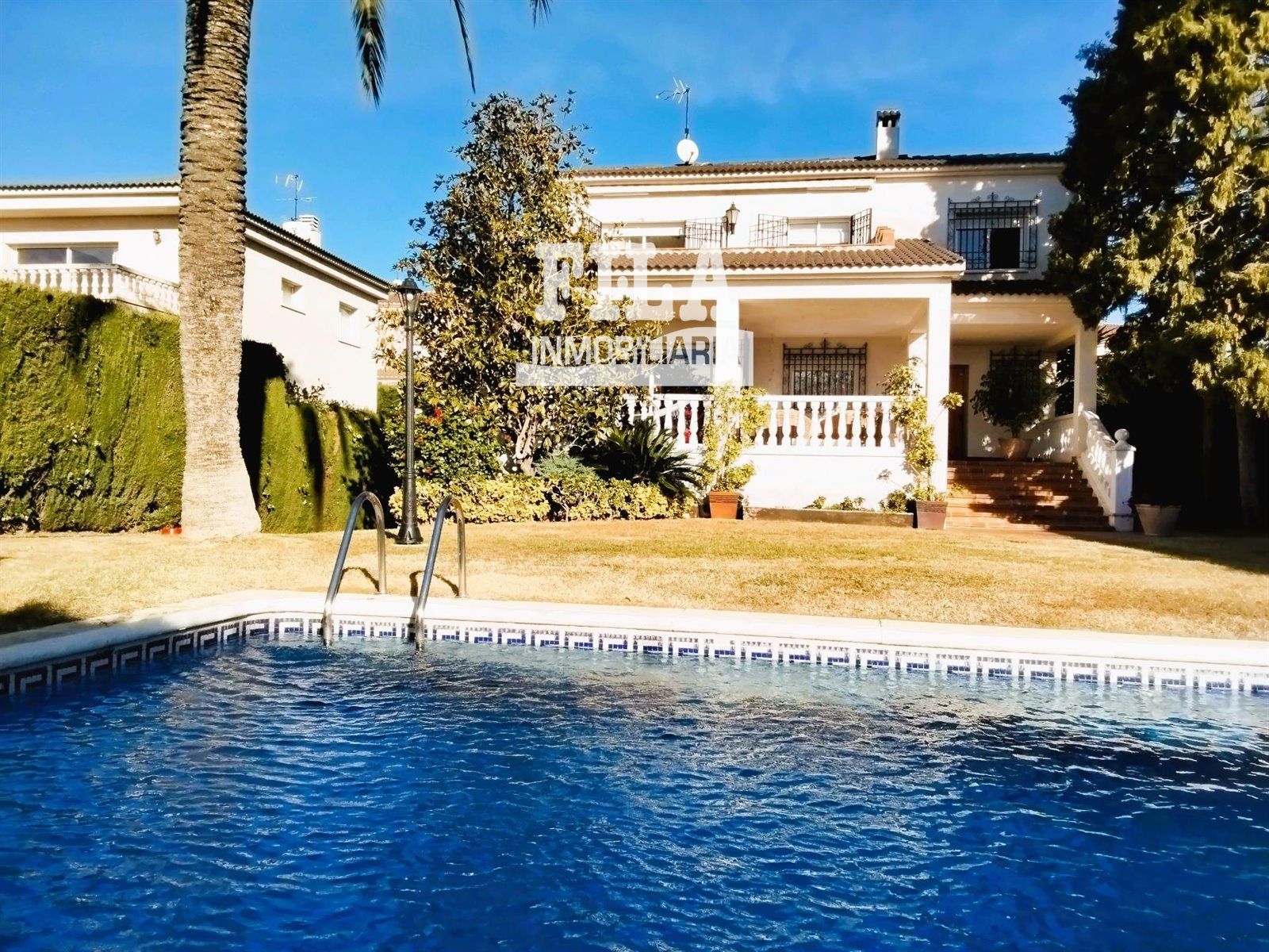 Vista exterior de Casa o chalet en venta en El Vendrell con Calefacción, Terraza y Trastero