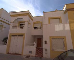 Exterior view of Duplex for sale in  Almería Capital