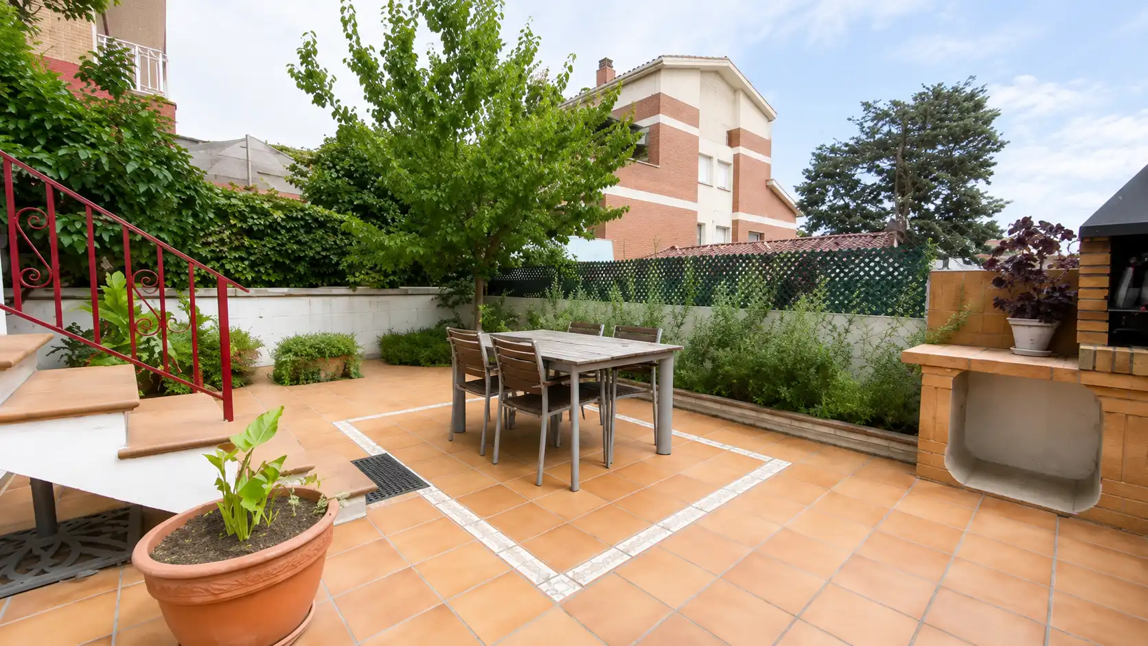 Terrassa de Casa o xalet en venda en Cerdanyola del Vallès amb Calefacció, Jardí privat i Forn