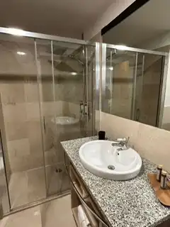 Bany de Dúplex de lloguer en Las Palmas de Gran Canaria amb Aire condicionat, Moblat i Forn