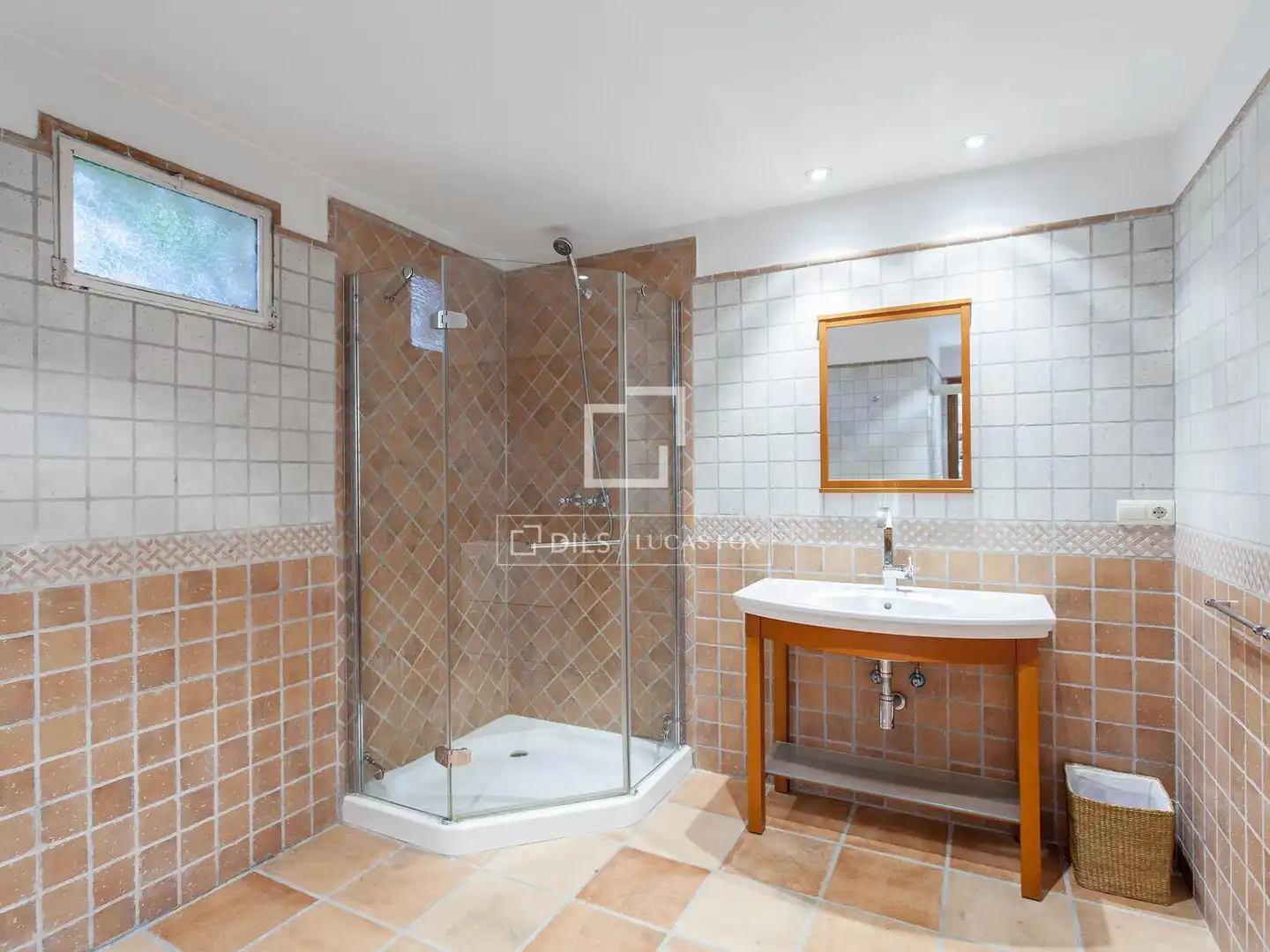 Baño de Casa o chalet en venta en Paterna con Calefacción, Jardín privado y Terraza