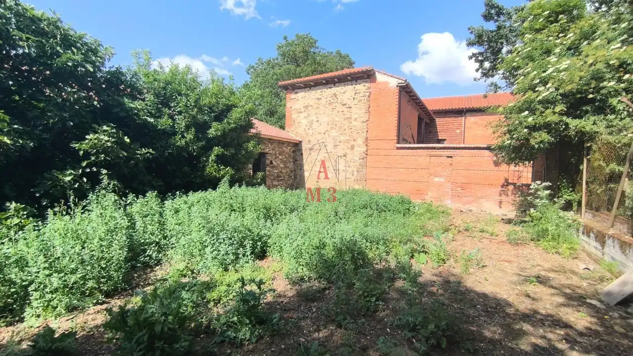 Finca rústica en venta en La Bañeza  con Jardín privado y Trastero